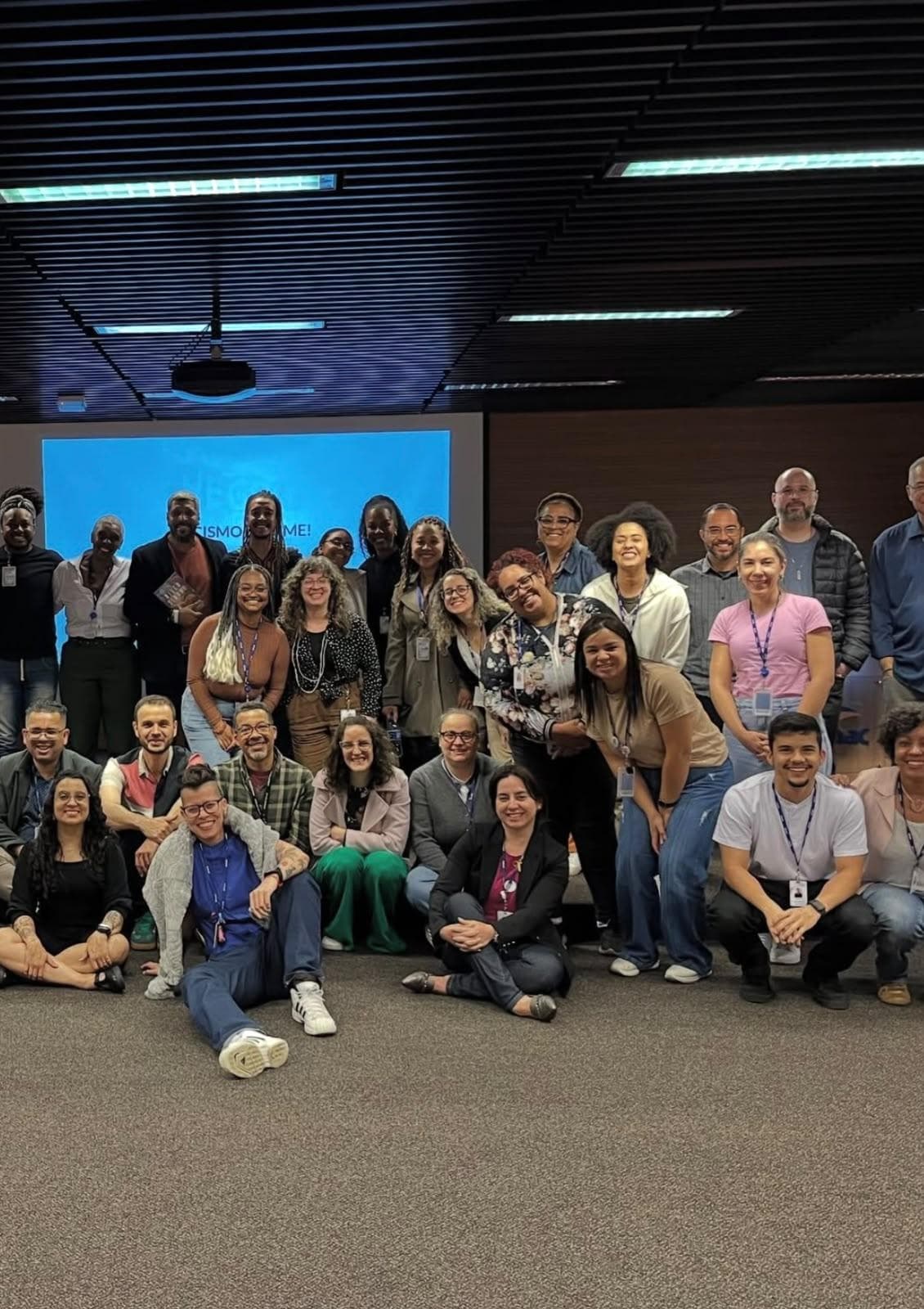 Participantes reunidos após a palestra no Senac São Miguel Paulista